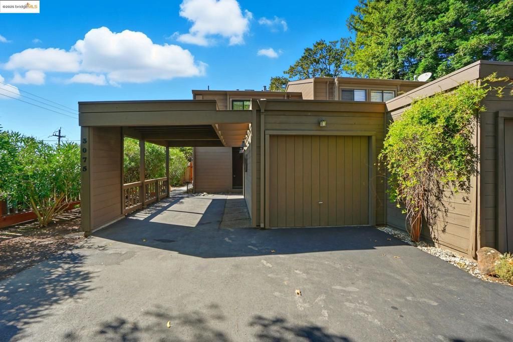 Photo of 3075 Camino Diablo, Lafayette, CA 94549 (MLS # 41115080)