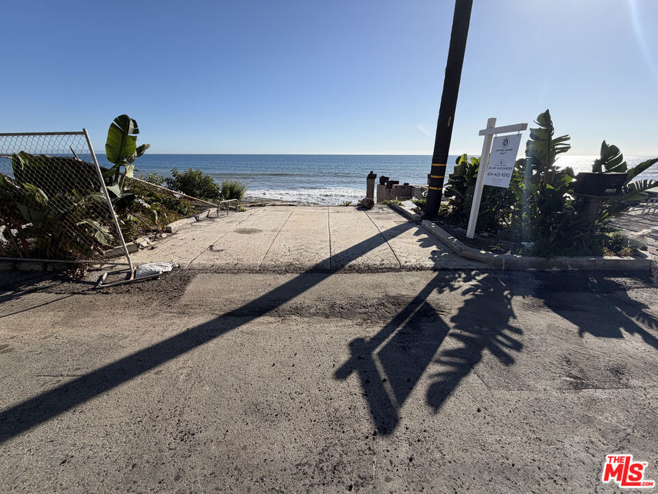 19216 Pacific Coast Highway