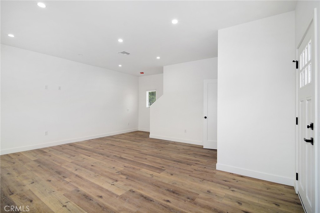 Ventu Park (124) - Residential Lease