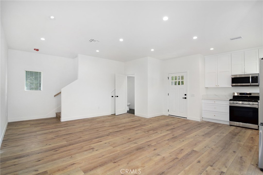 Ventu Park (124) - Residential Lease