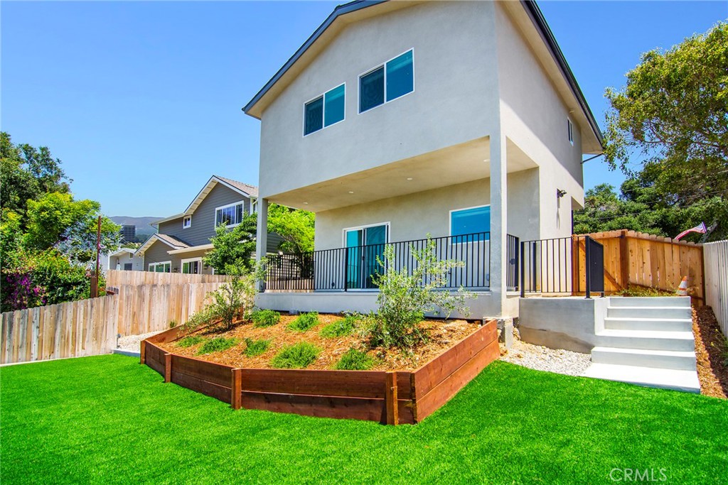 Ventu Park (124) - Residential Lease