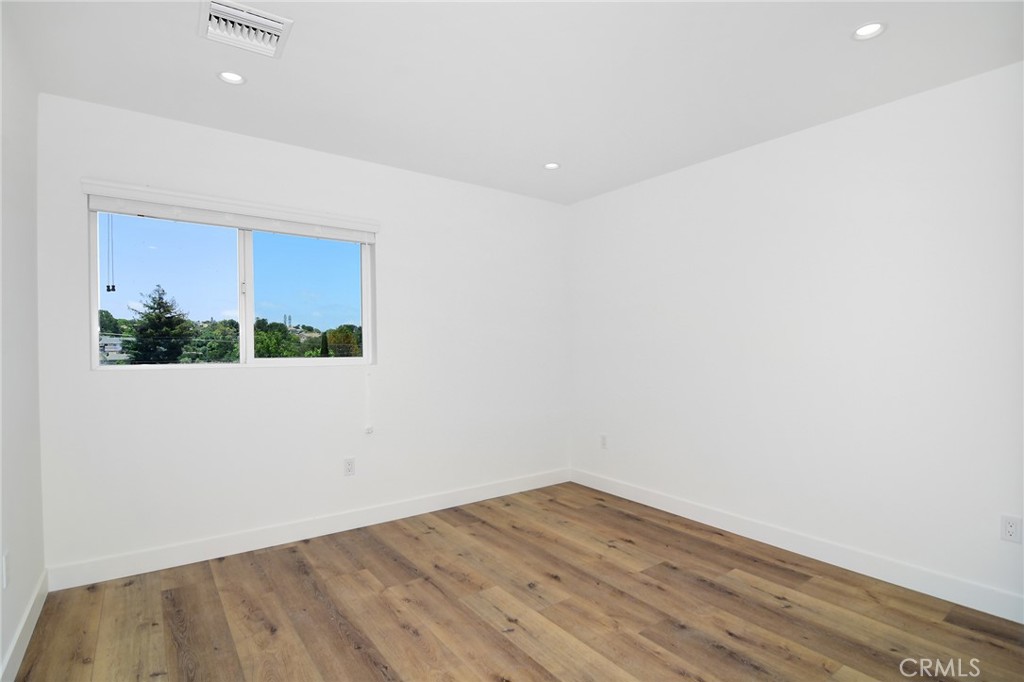 Ventu Park (124) - Residential Lease