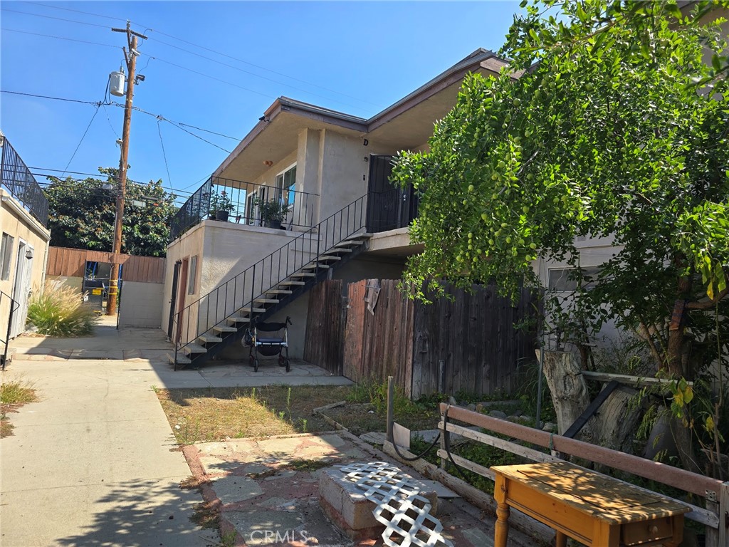 4642 Canoga Street D
