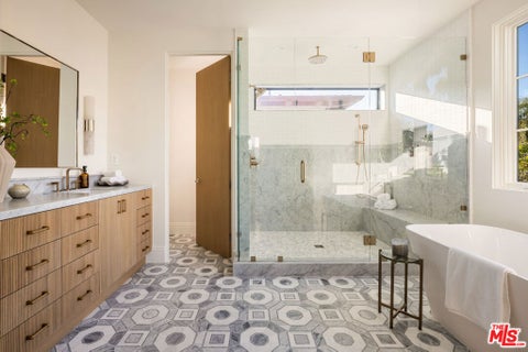 Tiny photo for 657 27th Street, Manhattan Beach, CA 90266 (MLS # 26999255)