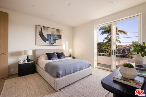 Tiny photo for 657 27th Street, Manhattan Beach, CA 90266 (MLS # 26999255)