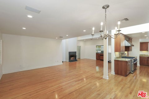 Tiny photo for 13155 PSOMAS Way, Los Angeles, CA 90066 (MLS # 26900721)