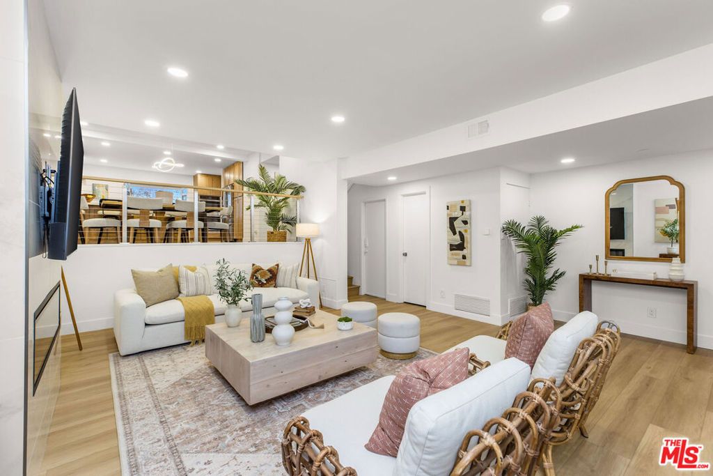 Photo of 4804 La Villa Marina #J, Marina Del Rey, CA 90292 (MLS # 25618645)