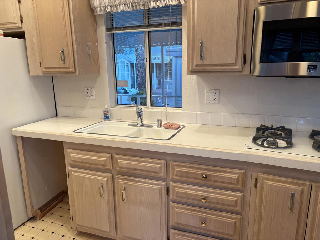 Desert Shadows Rv Re - Manufactured In Park