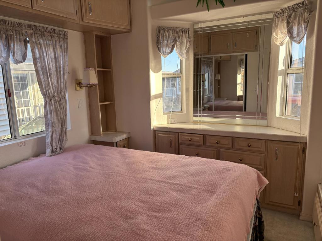 Desert Shadows Rv Re - Manufactured In Park