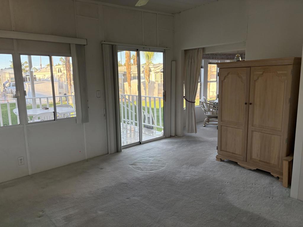 Desert Shadows Rv Re - Manufactured In Park