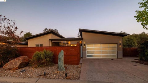 Photo of 18981 Old Bridge Road, Jamestown, CA 95327 (MLS # 41151200)