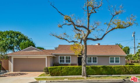 Photo of 5911 S Corning Avenue, Los Angeles, CA 90056 (MLS # 26658675)