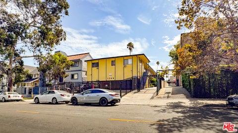 Photo of 1240 S Norton Avenue, Los Angeles, CA 90019 (MLS # 26917889)