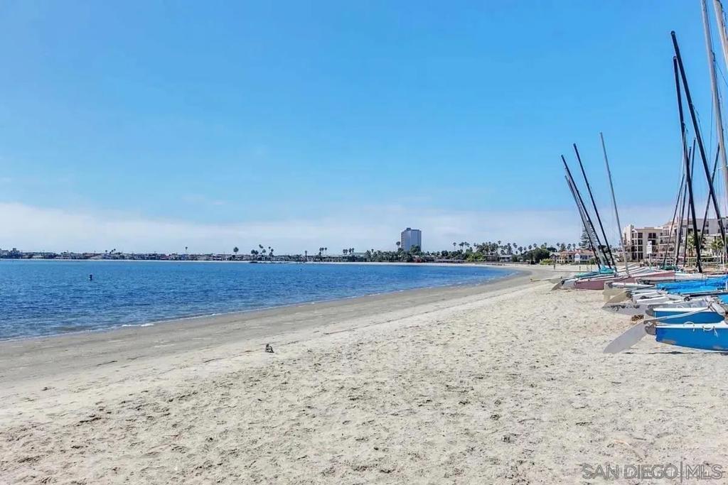 Mission Beach - Residential