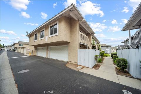 Photo of 3431 Highwood Court #136, Simi Valley, CA 93063 (MLS # SR26108305)
