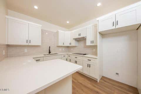 Photo of 3246 Altura Avenue #B, Glendale, CA 91214 (MLS # P1-28402)