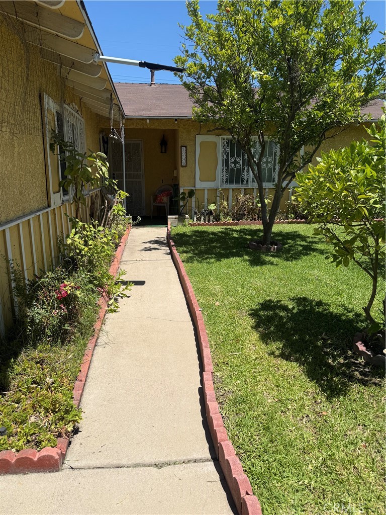 1740 N Del Norte Avenue