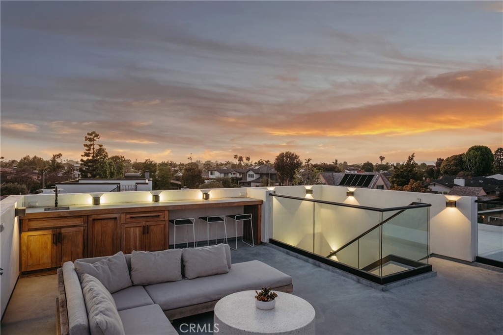1235 Santiago Drive