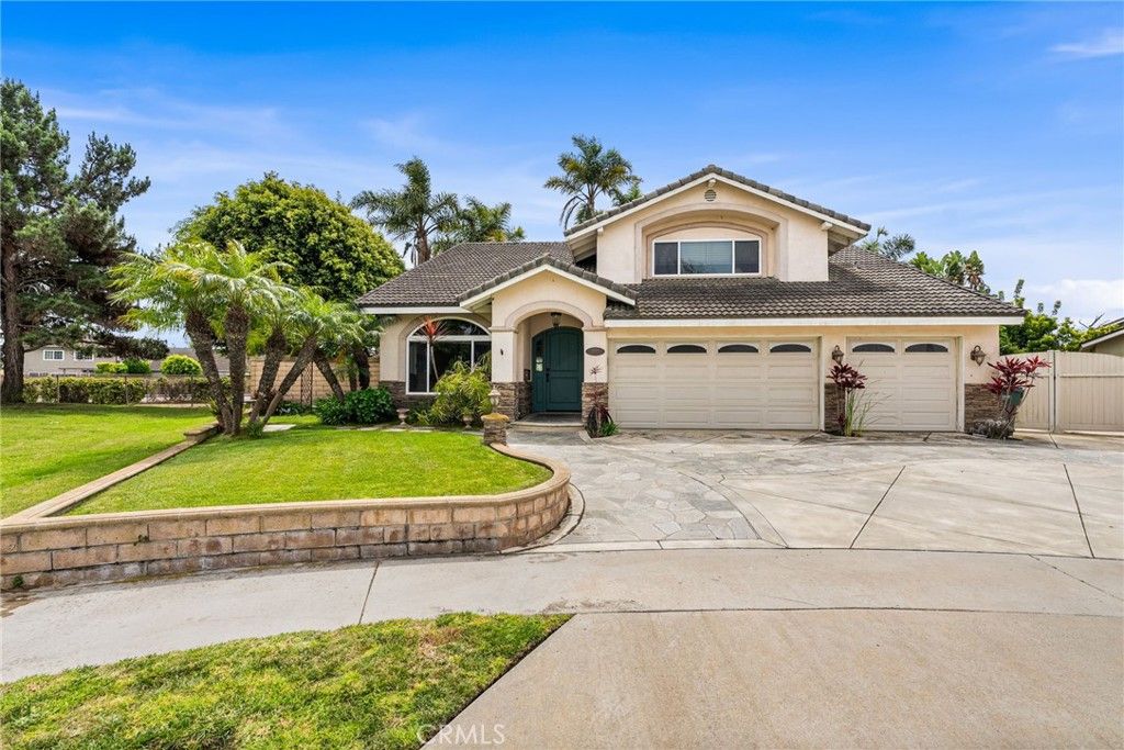 Photo of 17481 Frans Ln, Huntington Beach, CA 92649 (MLS # OC26087887)