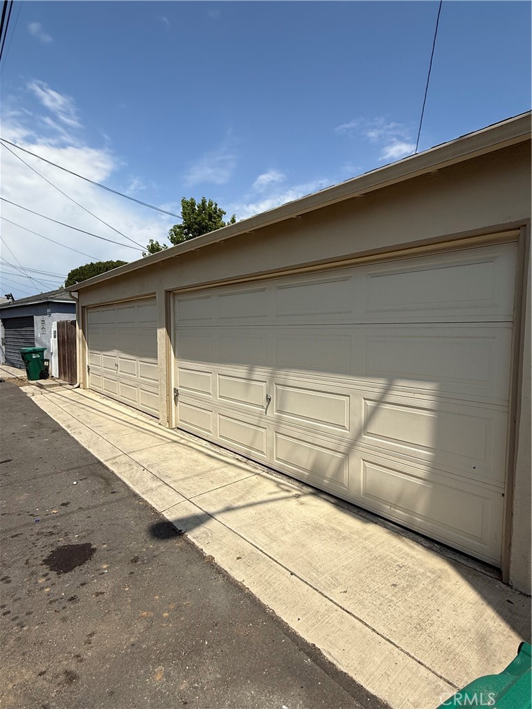 4443 Linden Avenue