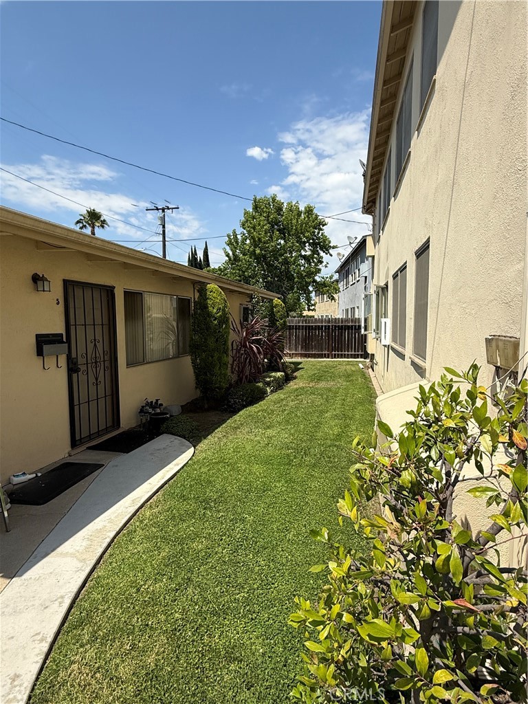 4443 Linden Avenue
