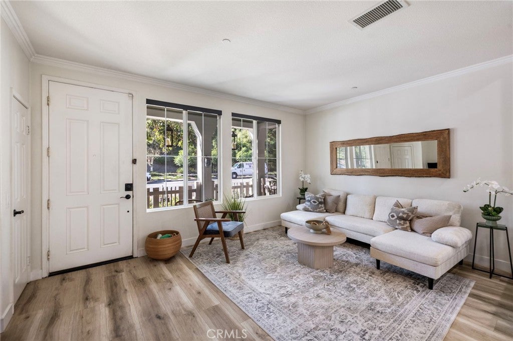 33 Quartz Lane