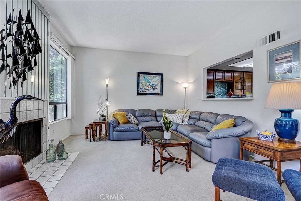 1150 W Capitol Drive 82