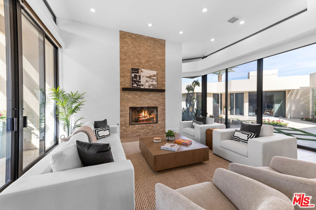 The Estancias Rancho LQ - Residential Lease