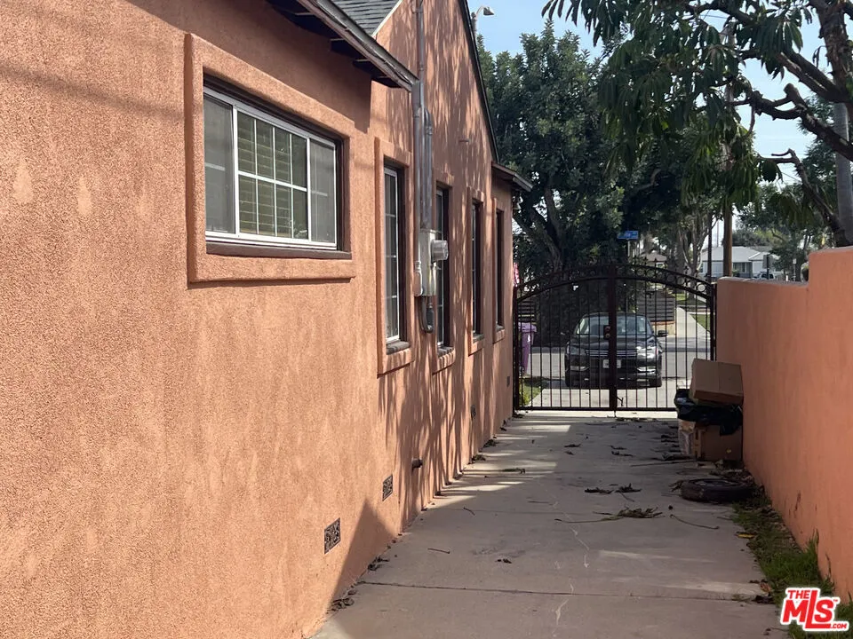 Long Beach, California 90805, United States, 3 Bedrooms Bedrooms, ,2 BathroomsBathrooms,Residential,Active,1773