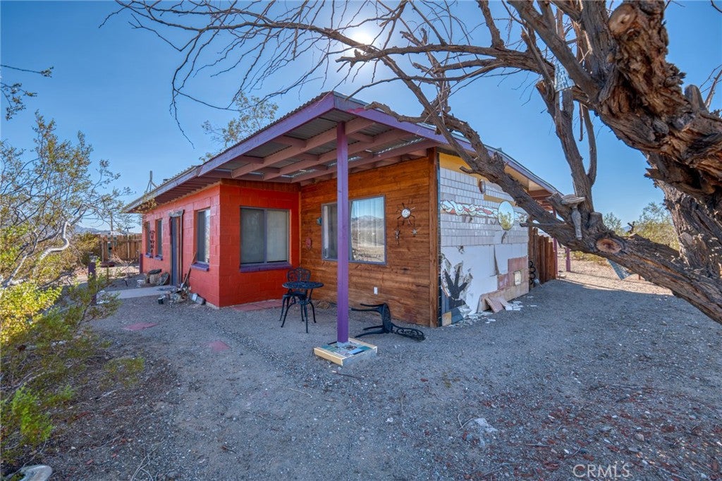 85927 Eddie Albert Road