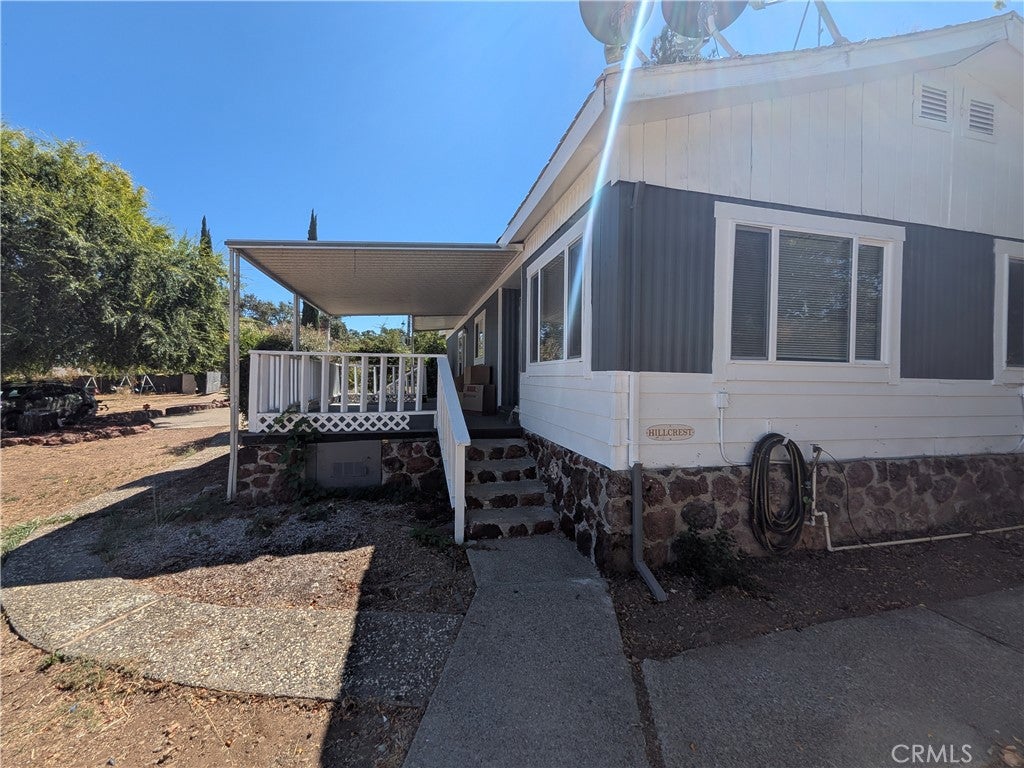 5255 Lakeshore