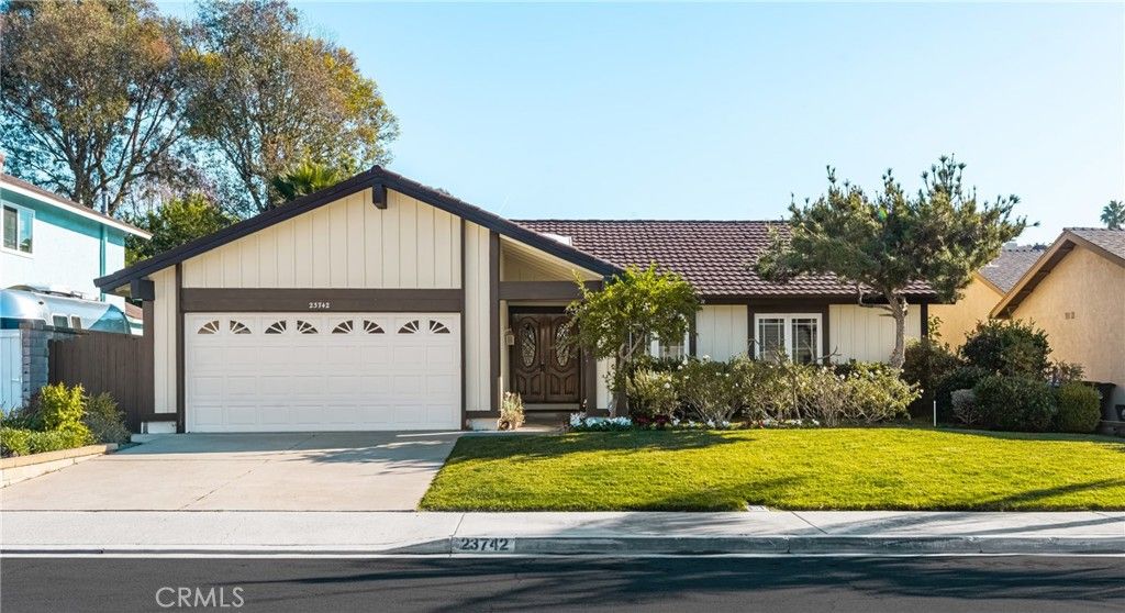 Photo of 23742 Via Navarra, Mission Viejo, CA 92691 (MLS # PW25279113)