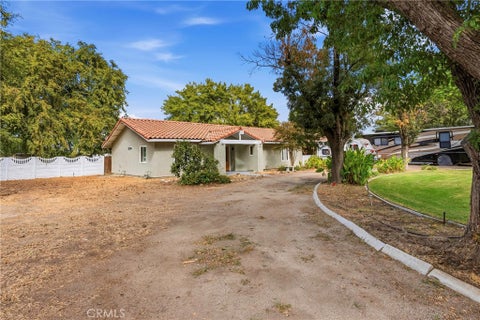 Photo of 10650 Shellabarger Road, Bakersfield, CA 93312 (MLS # NS26223605)