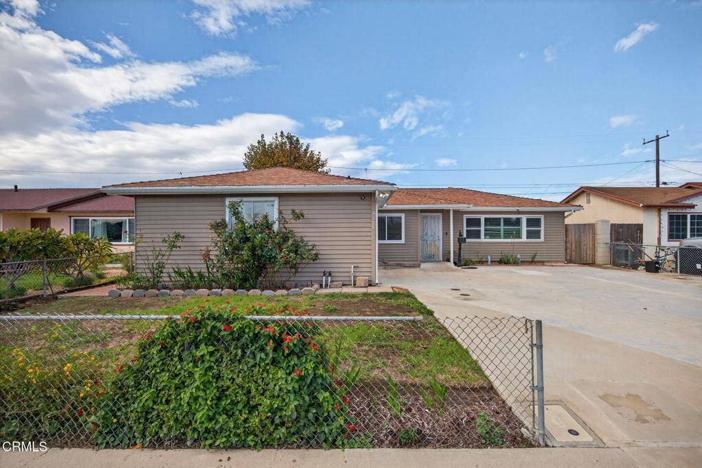 Photo of 4105 S J Street, Oxnard, CA 93033 (MLS # V1-33521)