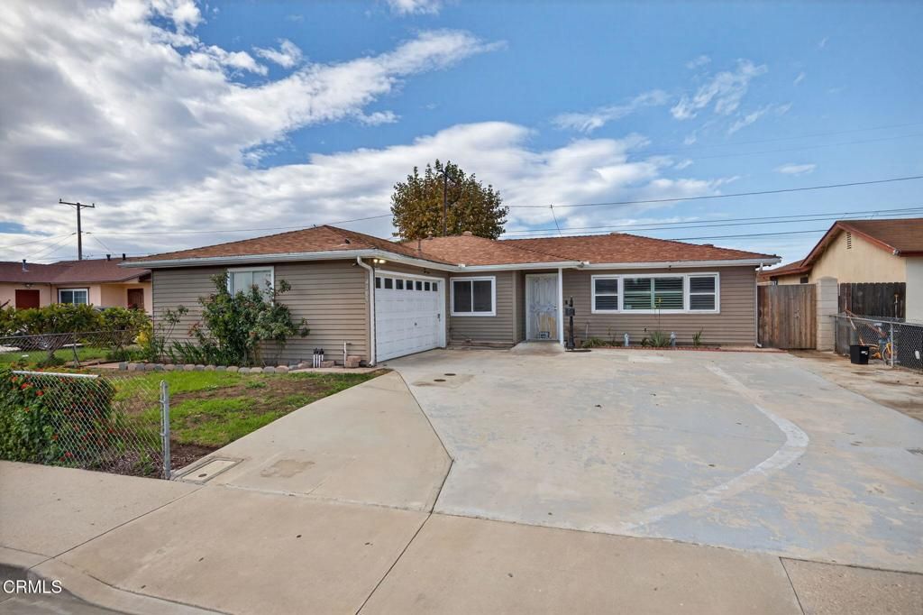Photo of 4105 S J Street, Oxnard, CA 93033 (MLS # V1-33521)
