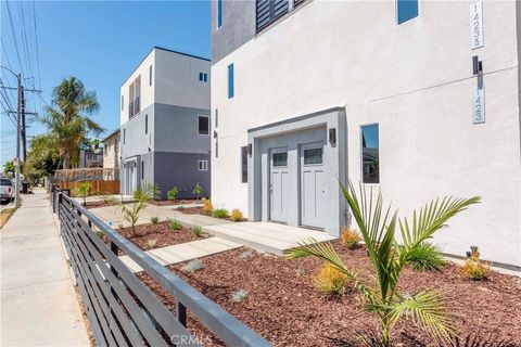 1429 S New Hampshire Avenue Los Angeles CA 90006