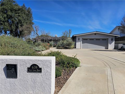 Photo of 639 Alta Loma Drive, Redlands, CA 92373 (MLS # IG26060437)
