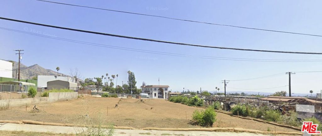 2548 El Molino Ave, Altadena, CA 91001