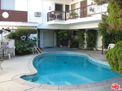 Photo of 13203 Moorpark Street #6, Los Angeles, CA 91423 (MLS # 26979109)