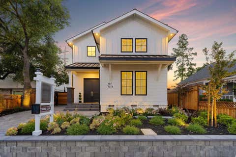 Photo of 407 University Avenue, Los Gatos, CA 95032 (MLS # ML82056334)