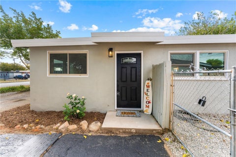 Photo of 38631 E 3rd Street, Palmdale, CA 93550 (MLS # SR26218081)