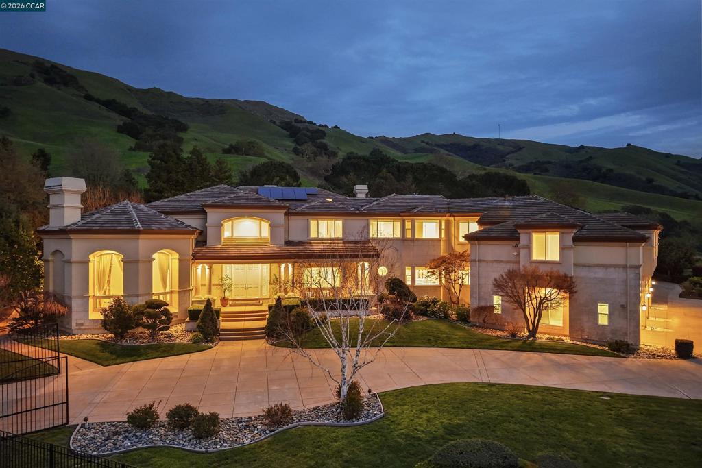 2981 2981 GRAPEVINE TER