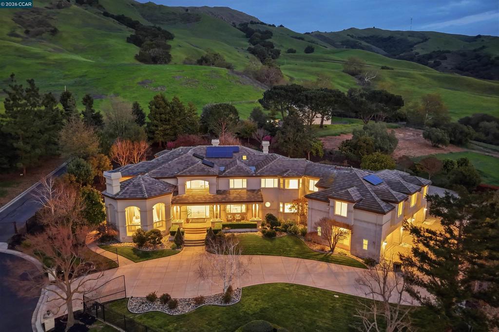 2981 2981 GRAPEVINE TER