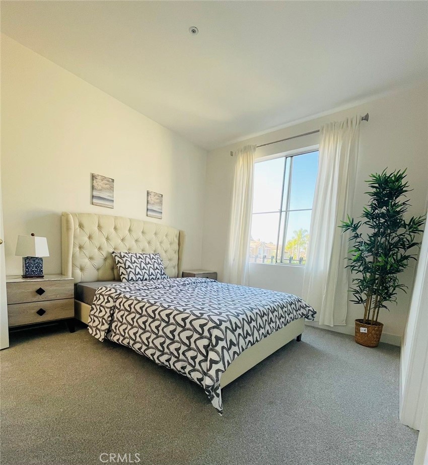 Aventura (AVEN) - Residential Lease