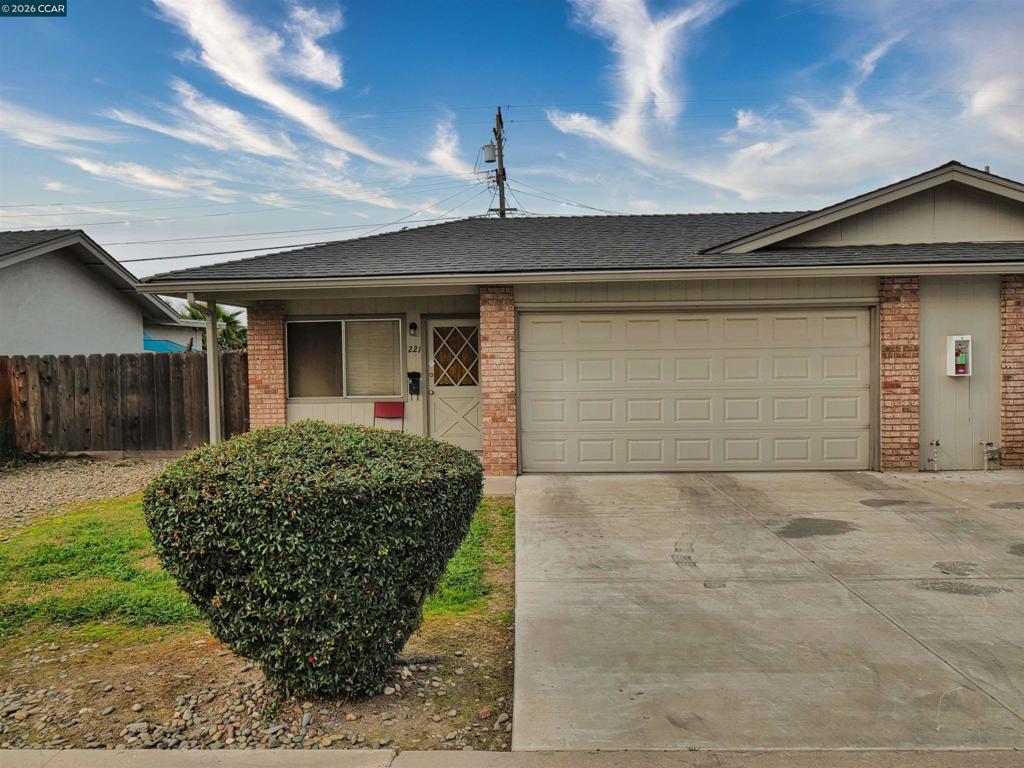 221 Kingston Lane