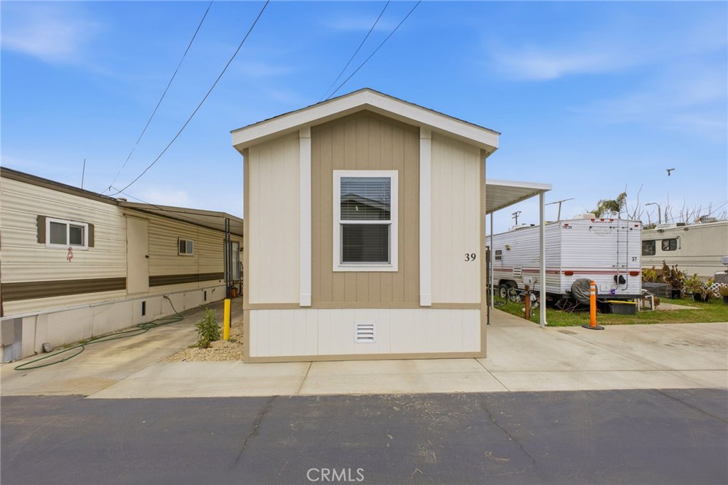 18411 Valley Boulevard 39