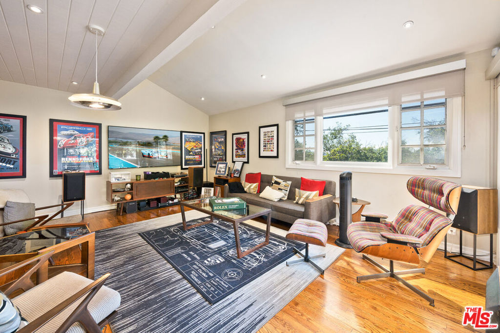 1138 Glen Arbor Avenue