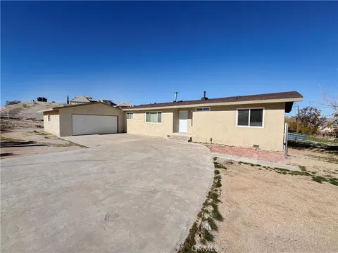 27474 Travertine St, Barstow, CA 92311 - MLS#: HD25276093