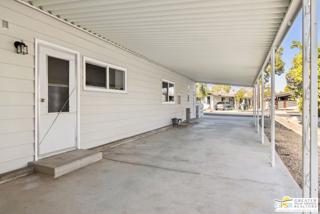 Date Palm Country Cl - Manufactured In Park