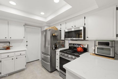 Tiny photo for 924 Sandberg Lane, Ventura, CA 93003 (MLS # V1-36514)